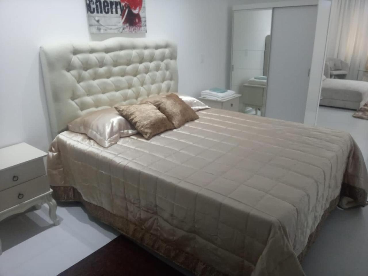 Leon Maria Hospedagens - Smart Flat E